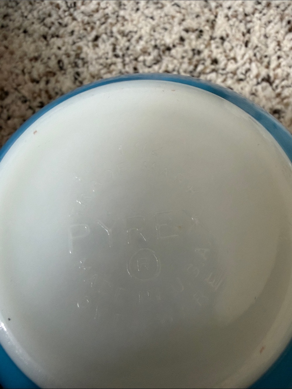 Vintage Pyrex Snowflake Blue Garland nesting mixing bowl set - Picture 6 of 9